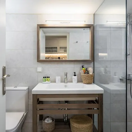 V&v Boutique * ארגוסטולי