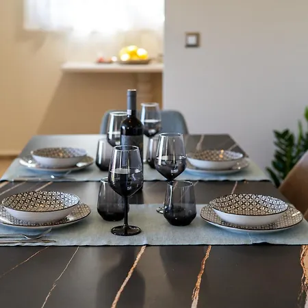 V&v Boutique ארגוסטולי