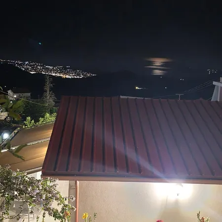 V&v Boutique * ארגוסטולי